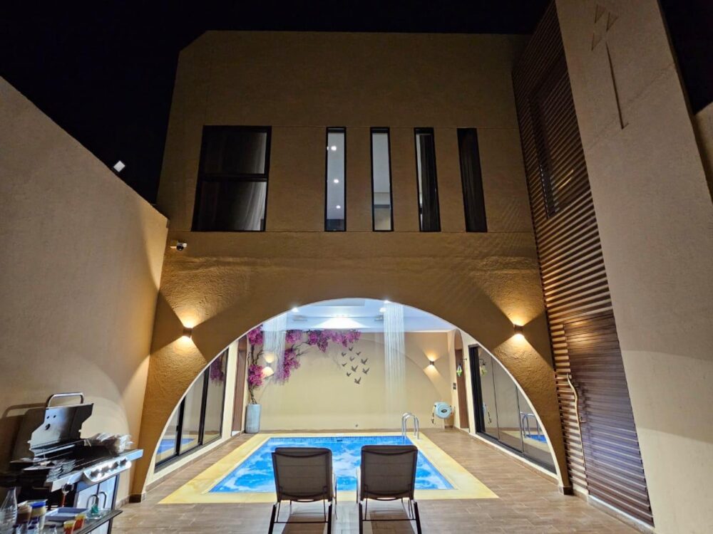 Al-Essa  Customer  Service Center